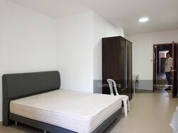 Changi Road (D14), Shop House #555257391